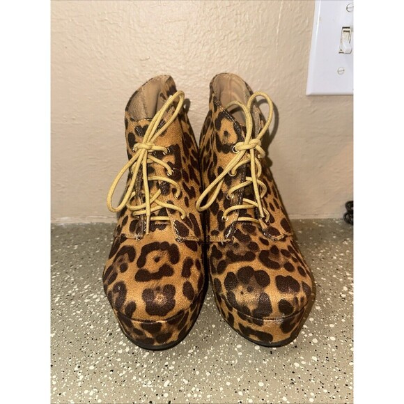 Leopard Print Platform Wedge Booties Lace Up Ankle Boots Women's - Picture 1 of 9